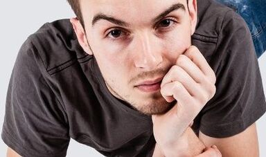 Мужчина хочет самостоятельно увеличить член естественным путем